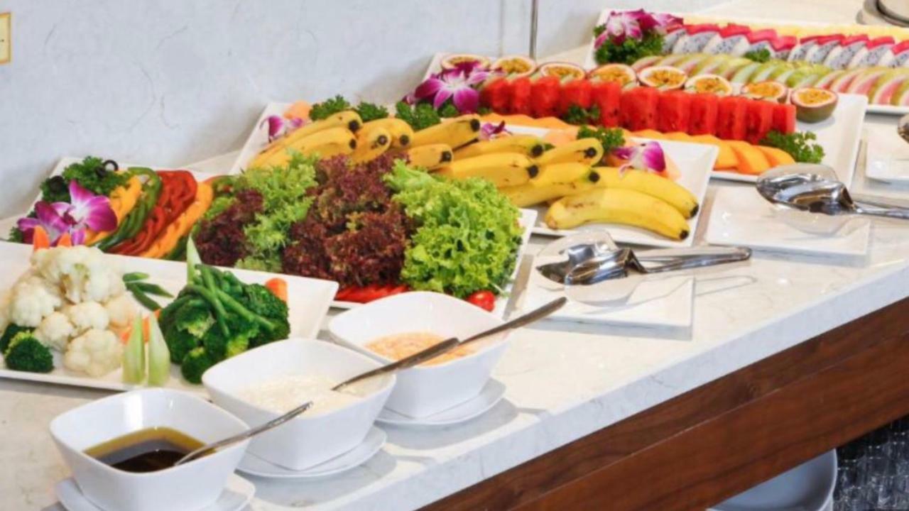 Doha 2 Hotel Saigon Airport Хошимин Екстериор снимка